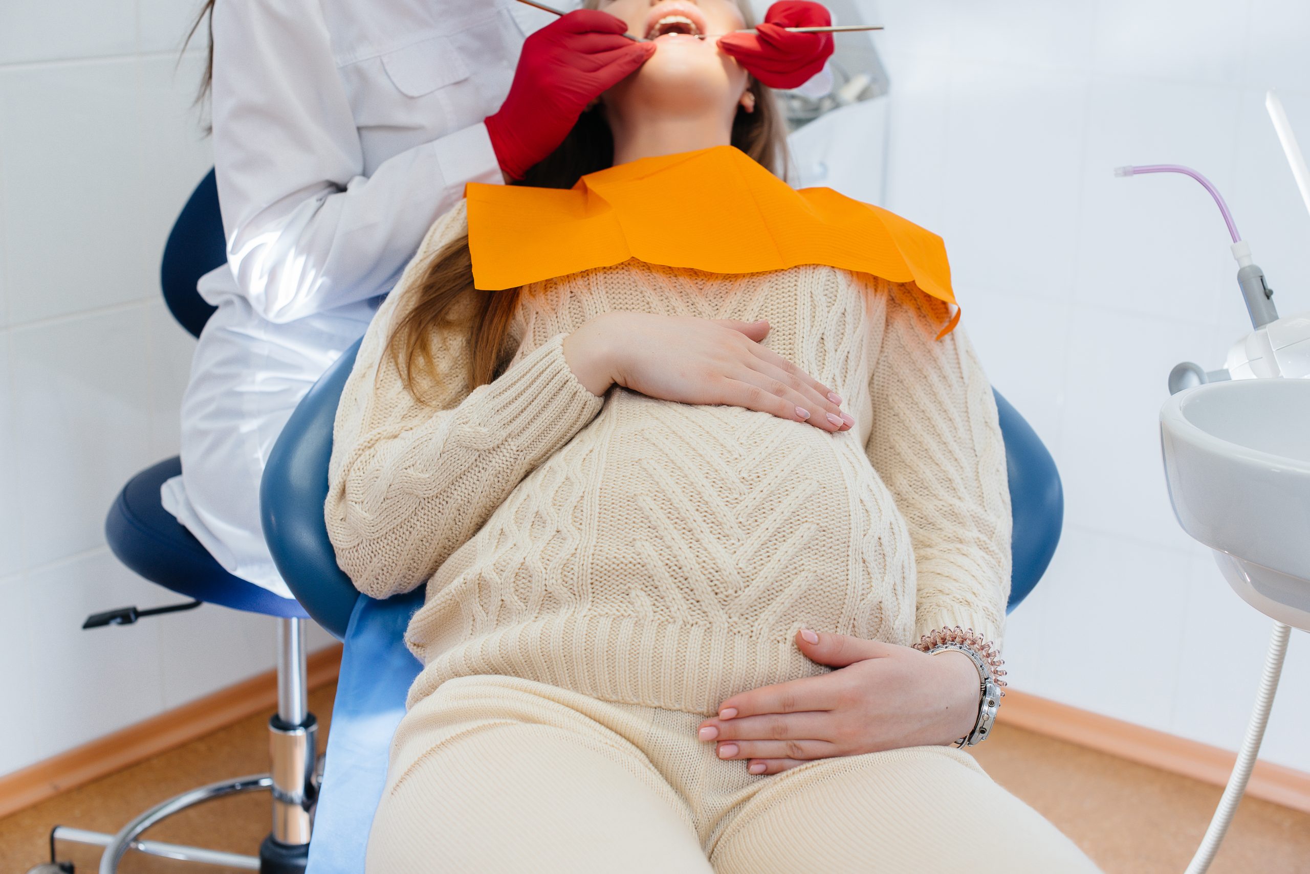 Is It Safe to See the Dentist While I’m Pregnant?